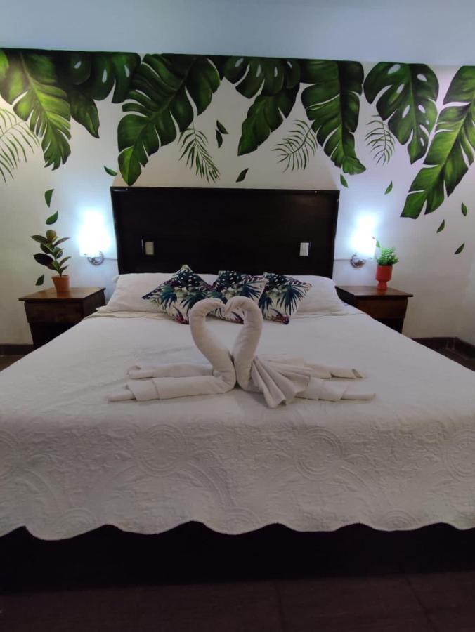 Hotel Cafenaranja 希利特拉 外观 照片